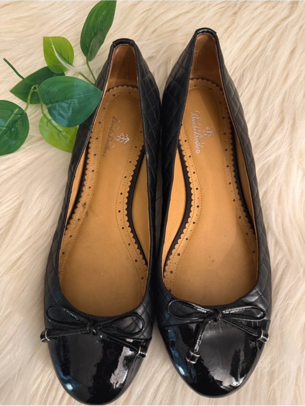 Brooks Brothers Quilted Leather & Patent Leather Ballet Flats Black Bow Detail